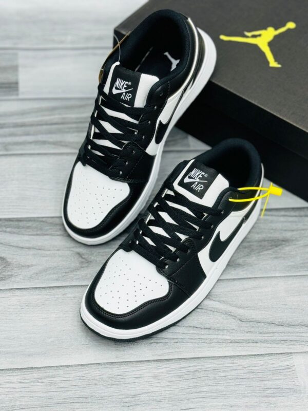 JORDAN LOW ( BLACK-WHITE) - Image 4